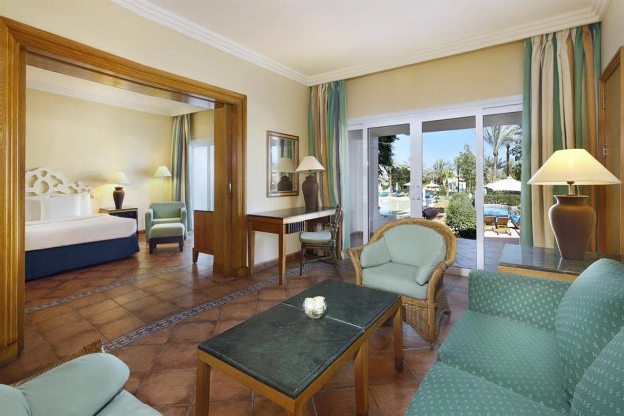 Отель Sharm Dreams Vacation Club - Aqua Park Экстерьер фото A suite at the Hilton Sharm El Sheikh Resort